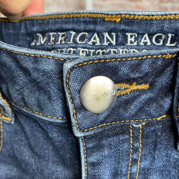 American Eagle Womenʻs Hi-Rise Distressed Jeggings Size 8 - Picture 10 of 13